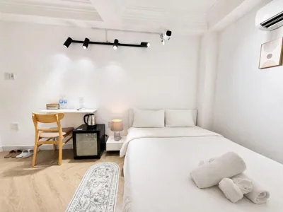 Chill Hill Hotel & Apartment HCM – Photos 14